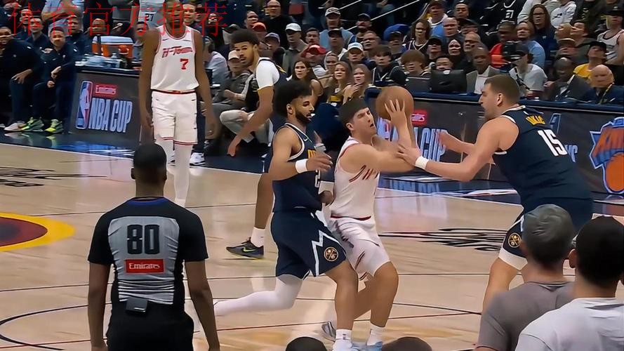 谢泼德突破飞身上篮造约基奇第6次犯规,掘金挑战失败 谢泼德突破飞身上篮造约基奇第6次犯规,掘金挑战失败